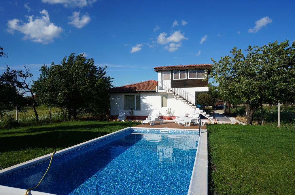 Вила Бела - Villa Bella - Near Kranevo And Albena General-Kantardzhievo Exteriör bild